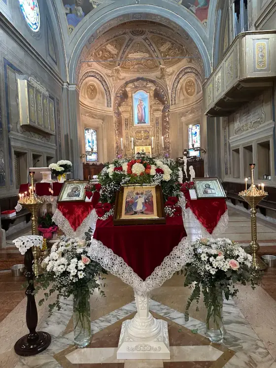 Interiorul Bisericii Ortodoxe din Carpi