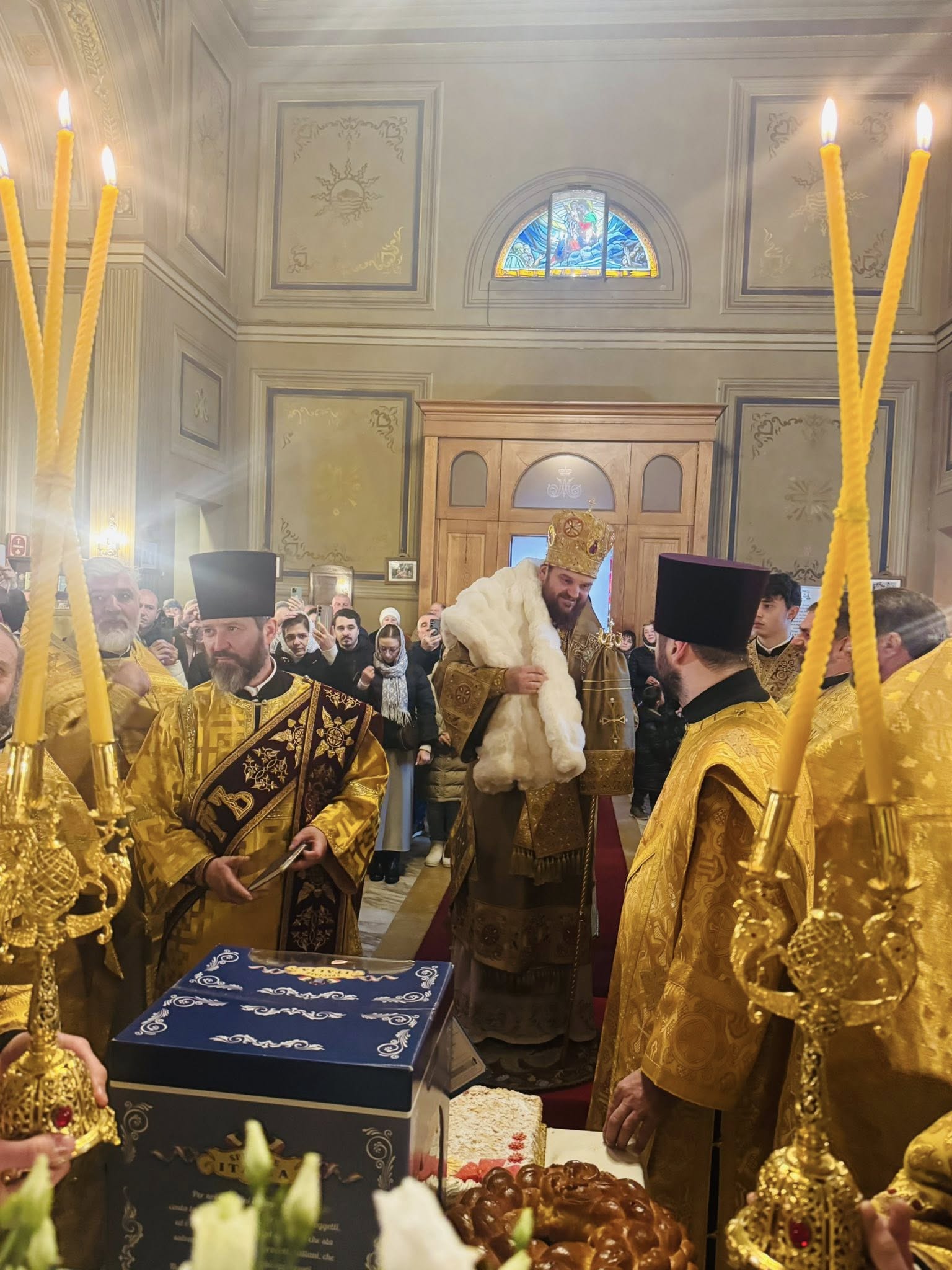 episcopul în ziua hramului